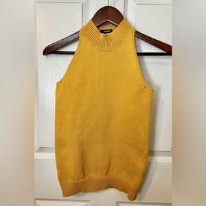 Premise sleeveless yellow mock turtleneck sweater Layering Staple Piece size S